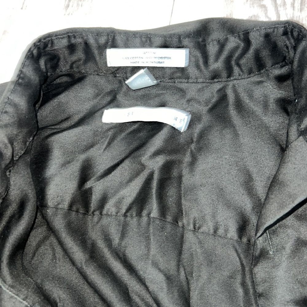 Geoffrey Beene button up - Picture 2 of 5
